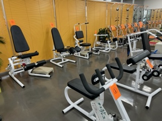 大分市デイサービスサクラサク トレーニングマシンの紹介