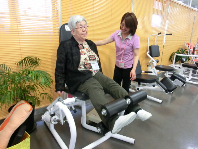 大分市デイサービスサクラサク トレーニングの様子