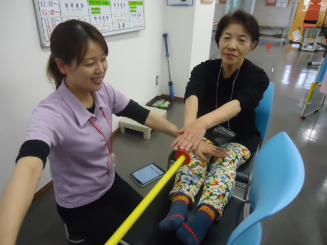 大分市デイサービスサクラサク トレーニングの様子